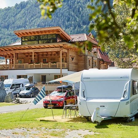 Camping Dreilaendereck Blockhuetten & Apartments 奥伯林塔尔的里德 外观 照片