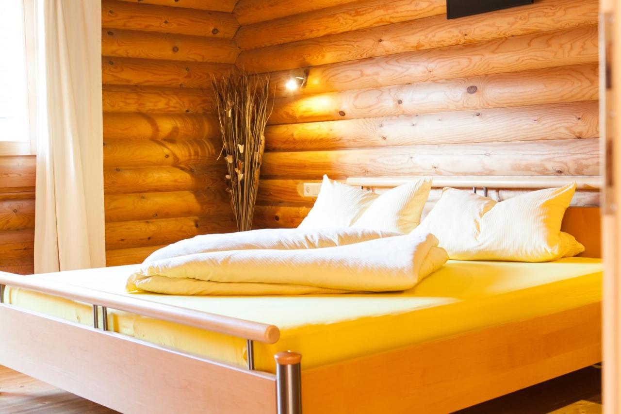 Camping Dreilaendereck Blockhuetten & Apartments 奥伯林塔尔的里德 客房 照片