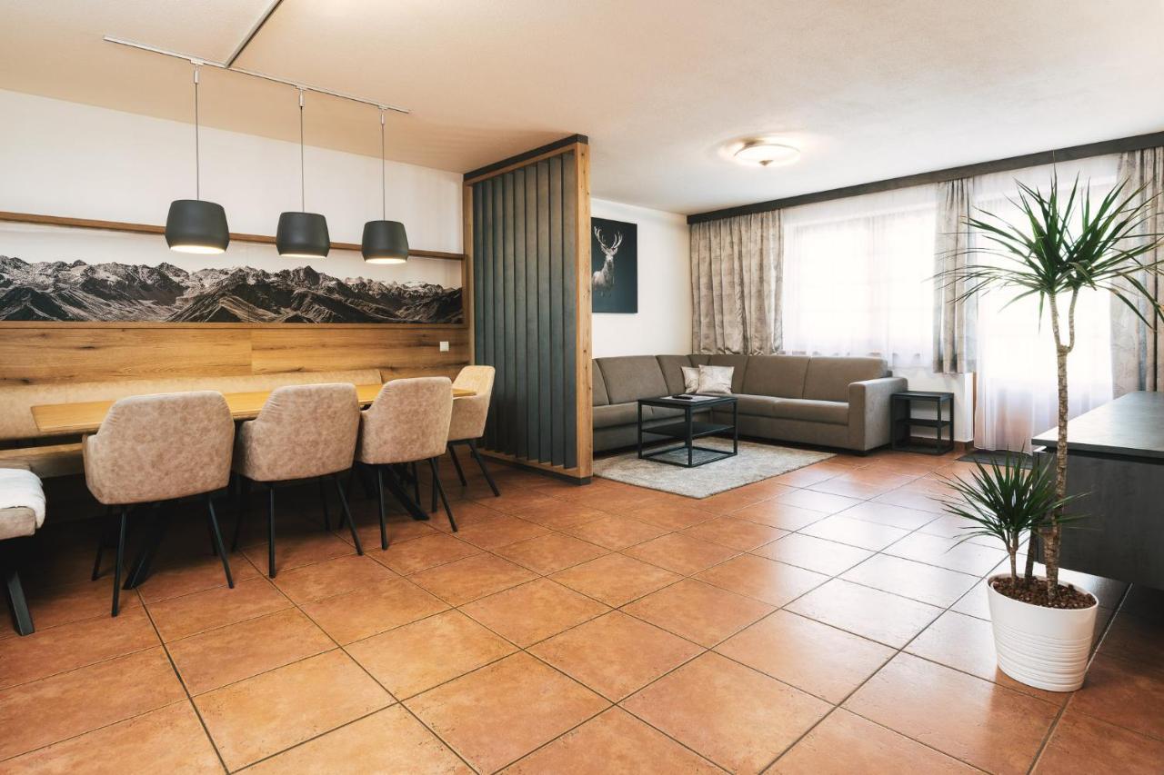 Camping Dreilaendereck Blockhuetten & Apartments 奥伯林塔尔的里德 外观 照片