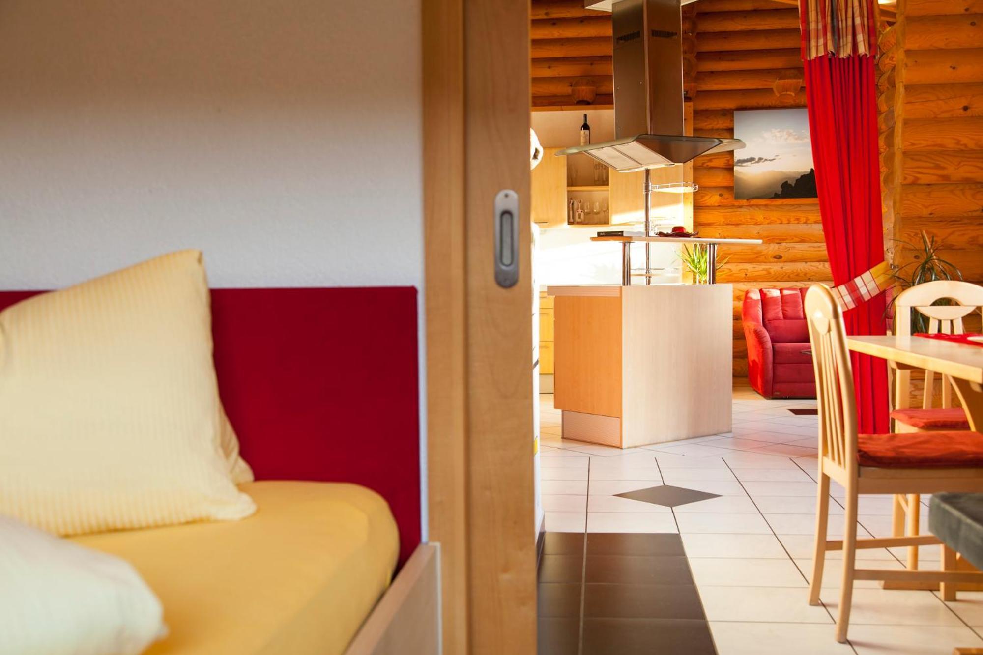 Camping Dreilaendereck Blockhuetten & Apartments 奥伯林塔尔的里德 客房 照片