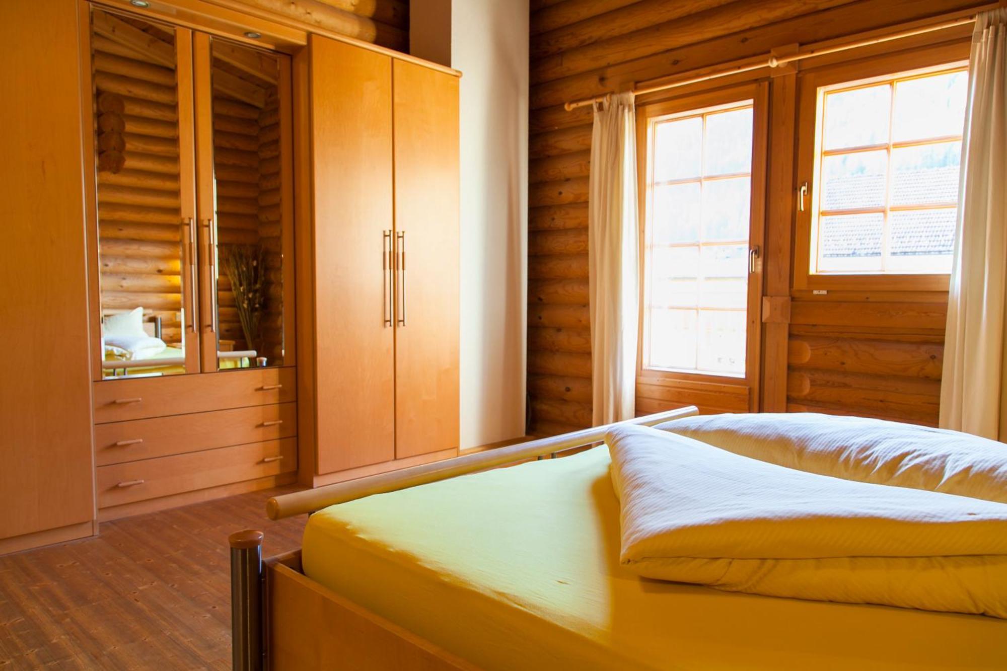 Camping Dreilaendereck Blockhuetten & Apartments 奥伯林塔尔的里德 客房 照片