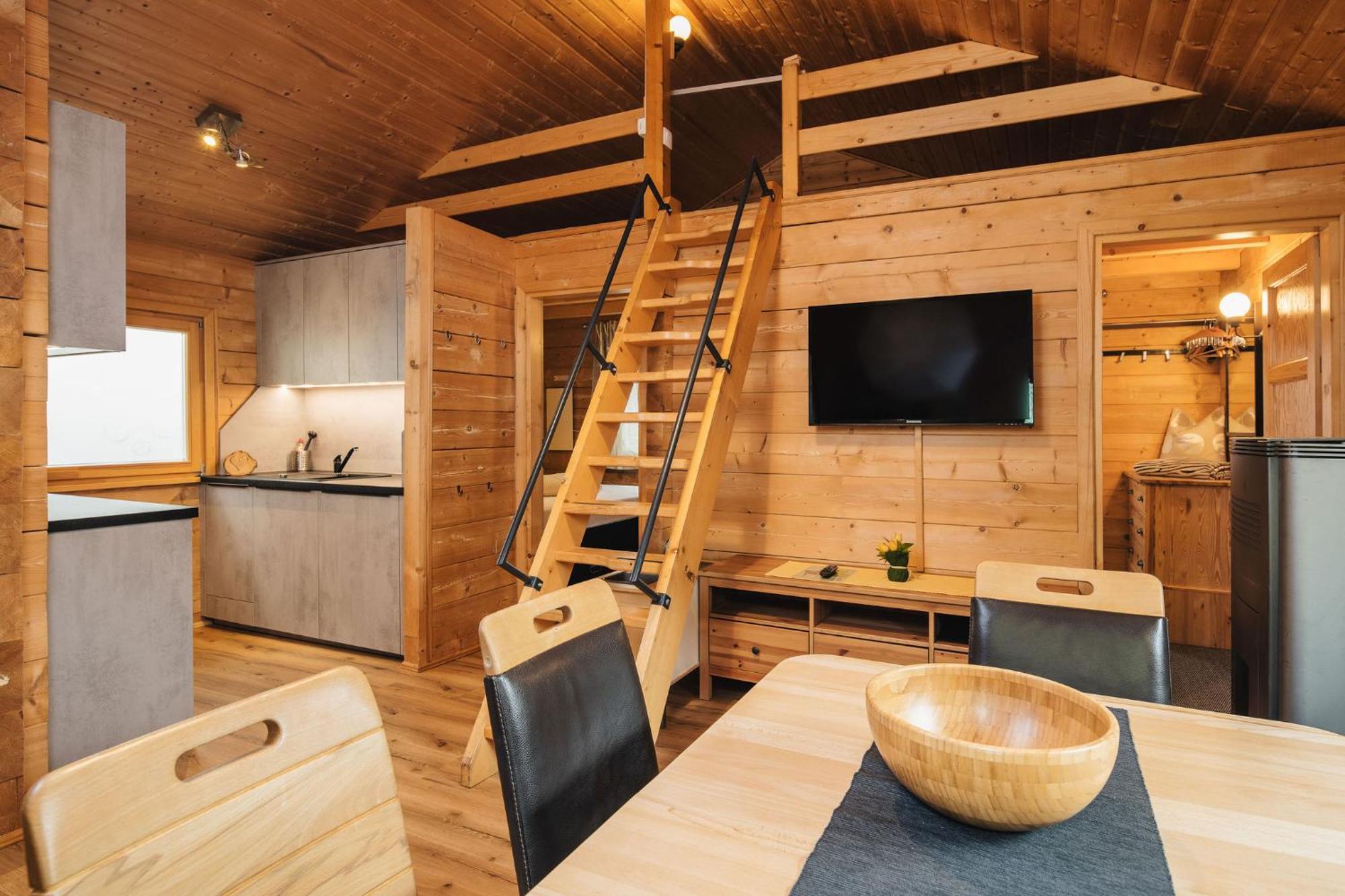 Camping Dreilaendereck Blockhuetten & Apartments 奥伯林塔尔的里德 外观 照片
