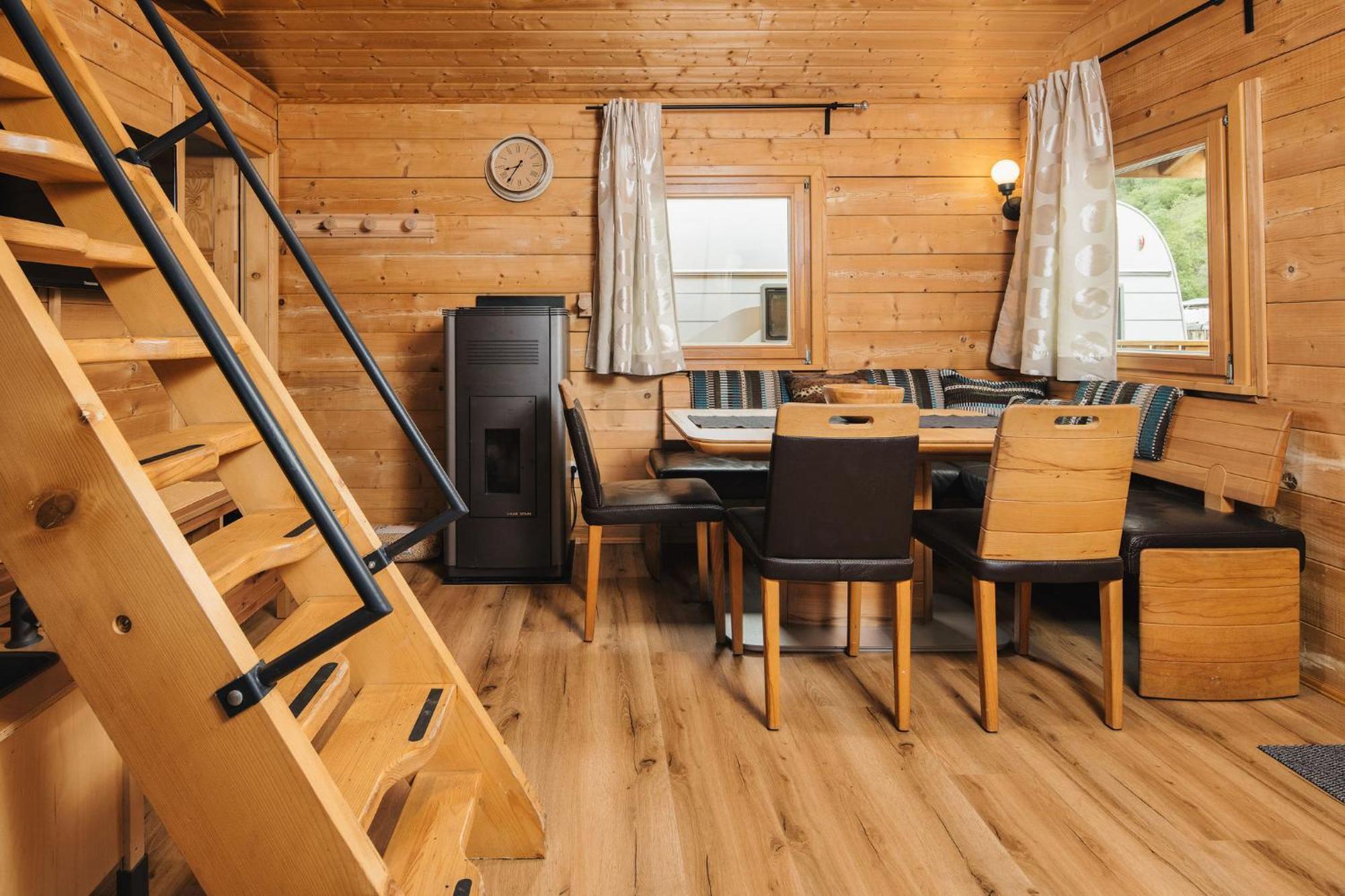 Camping Dreilaendereck Blockhuetten & Apartments 奥伯林塔尔的里德 外观 照片
