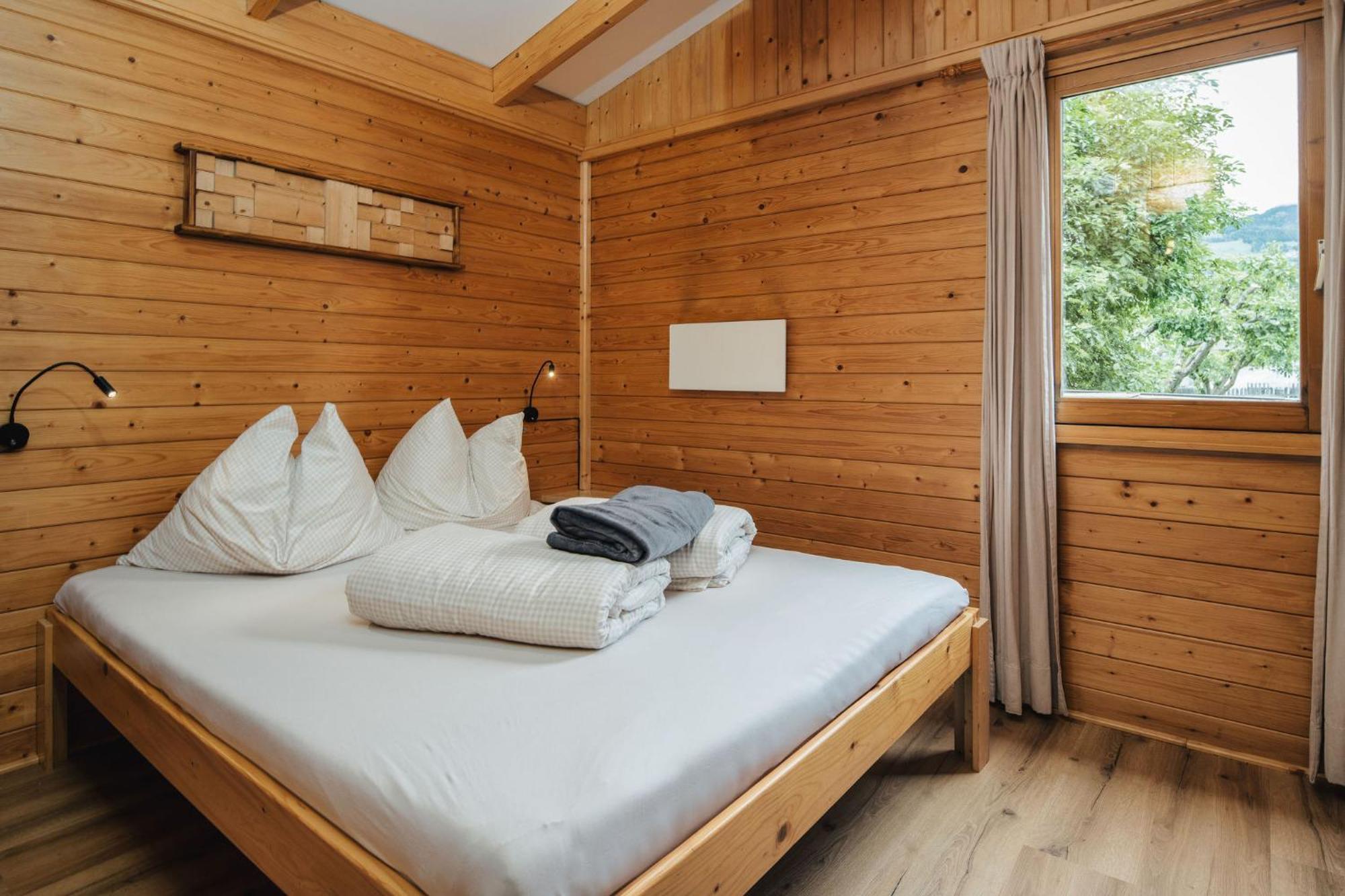 Camping Dreilaendereck Blockhuetten & Apartments 奥伯林塔尔的里德 外观 照片