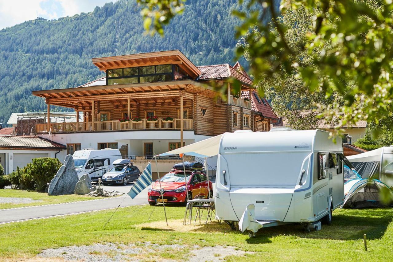 Camping Dreilaendereck Blockhuetten & Apartments 奥伯林塔尔的里德 外观 照片